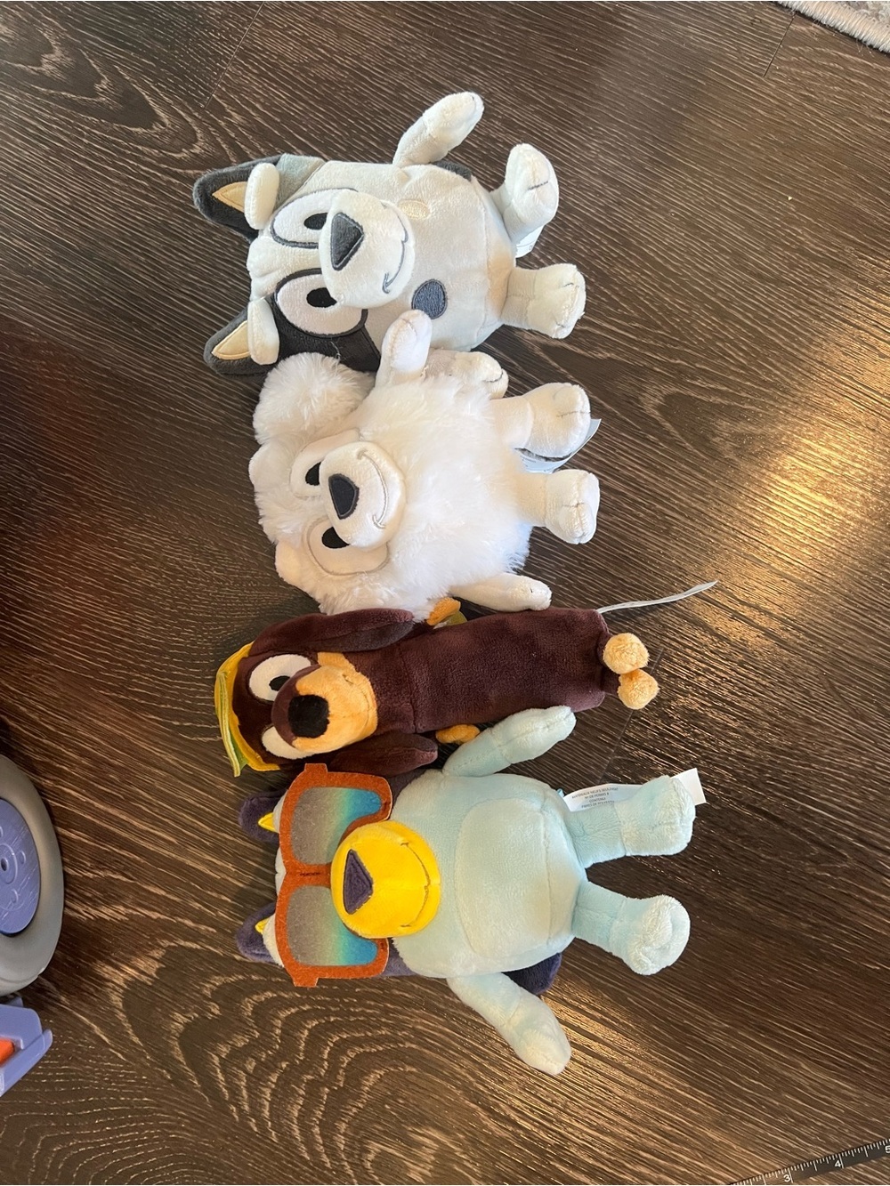 Bluey Car with Friends - Picture 7 of 12